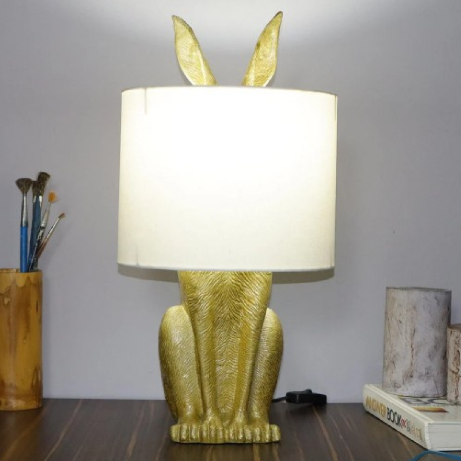 Modern Art Rabbit Table Lamp